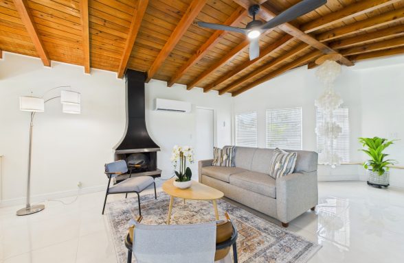 fe311bcb-d9a1-481d-8991-eadf5382c838